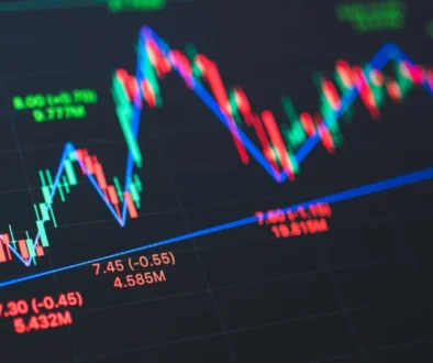 Bitcoin dives, rebounds, then tanks again as ETF flows collapse