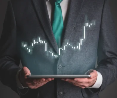 Bitcoin hits record weekly close as stocks and gold fall on tariff delay