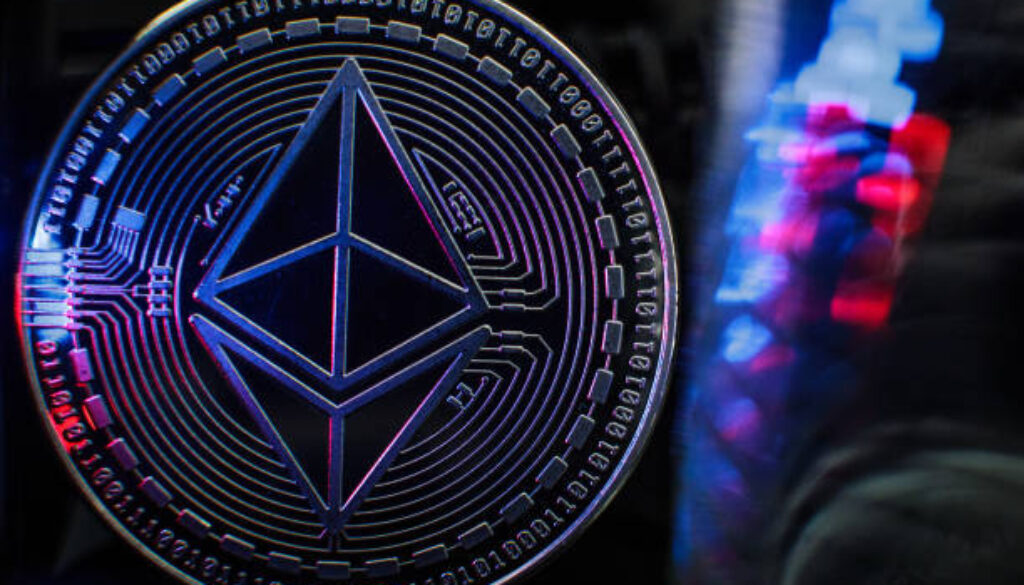 Ethereum Dual Chart Recovery: ETH And ETH/BTC Signal Strength Despite Bearish Close