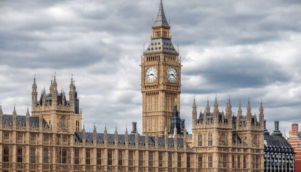 UK Sanctions 18 Crypto Firms Tied to Russia’s $90B War Network