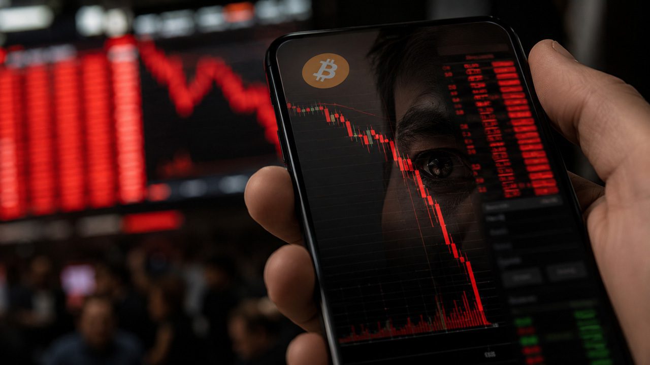 Why Bitcoin crashed below K as support fails when buyers are needed most