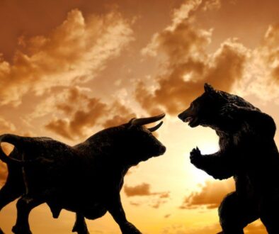 USDC And Bitcoin Lead $850 Million Exchange Outflow Wave