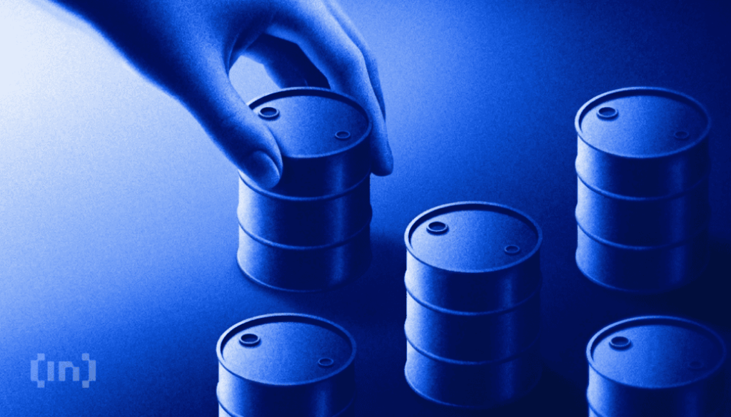 400% Strait Traffic Surge Eases Supply Fears, Will Oil Break Lower Monday?