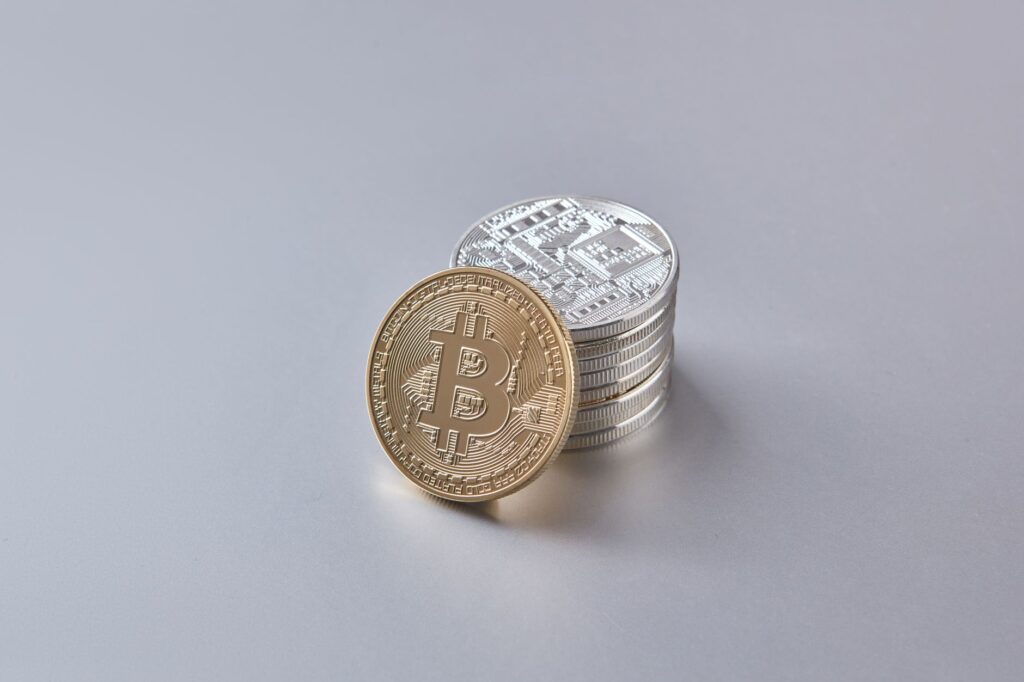 Bitcoin ETF inflows collapse 87% from Monday peak to Friday