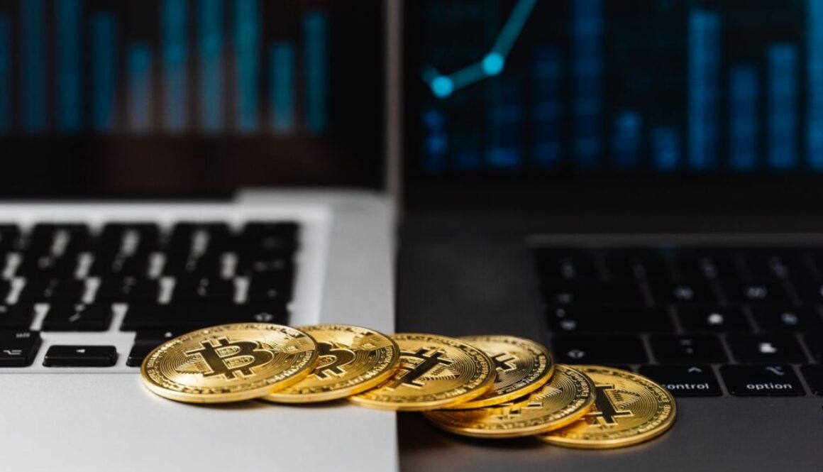 On-chain trackers flag $176 million in outflows from Bitget wallets as users report withdrawal blocks