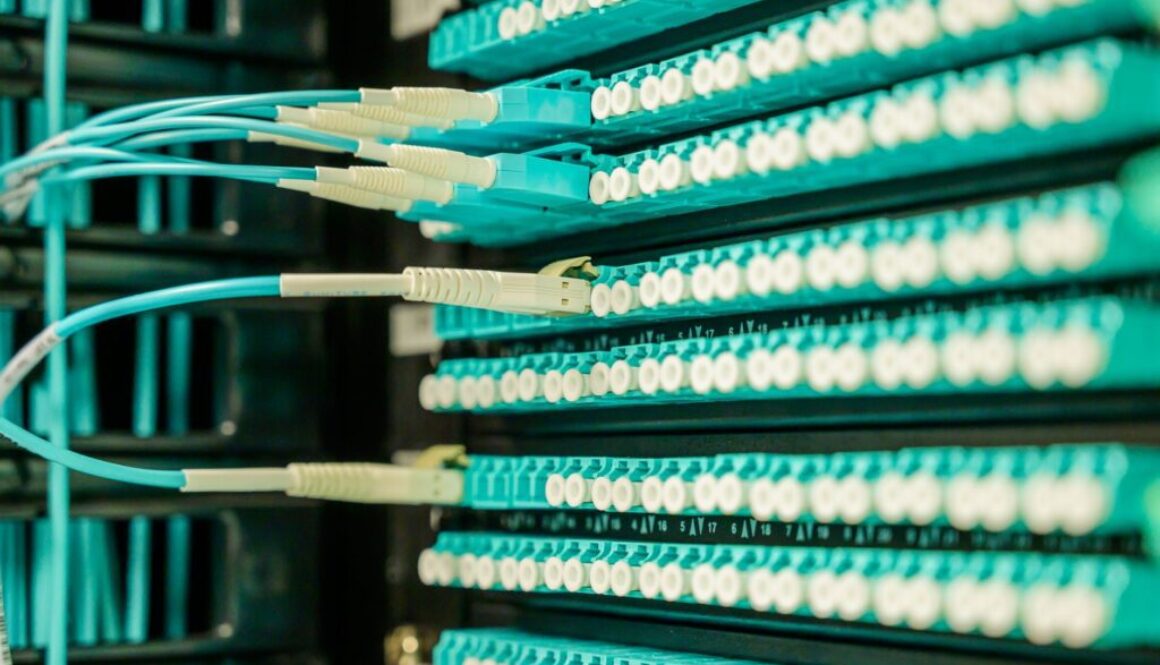 Infosys standardizes six Chainlink products across banking infrastructure for 1.7 billion accounts