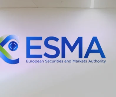 ESMA orders EU crypto firms to delist non-compliant stablecoins by January 2027